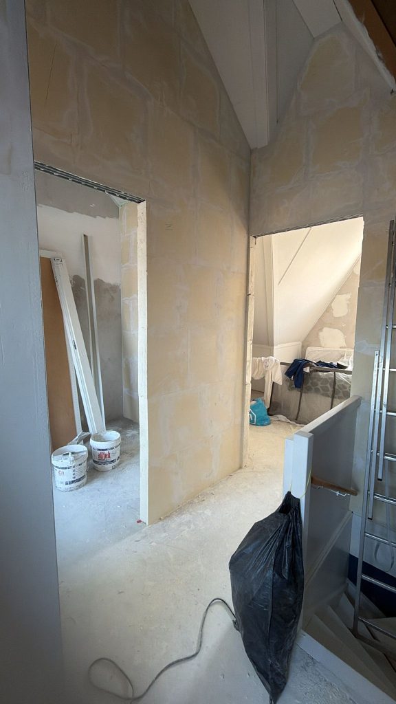 2 binnenwanden met deuren