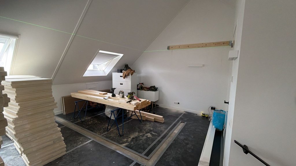 Tussenwand plaatsen op zolder