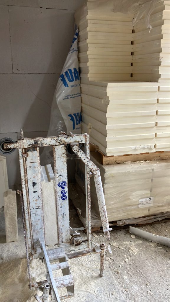 Starten met bouwen tussenwand in Almere 