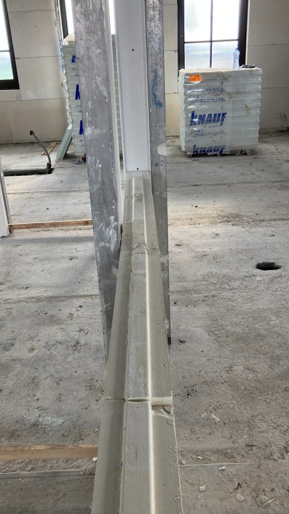 Starten met tussenwand plaatsen in magazijn van 20 meter